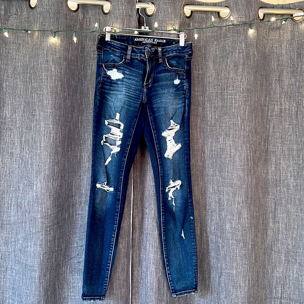 Very sexy American Eagle Jegging Ripped jeans